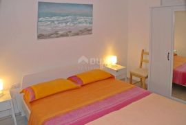 ISTRA, ROVINJ - Apartmanska kuća, 200 m od mora, Rovinj, House