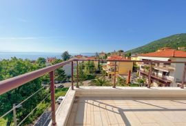 OPATIJA, LOVRAN - vrhunski stan spreman za uređenje s panoramskim pogledom i blizu mora, Lovran, Appartement