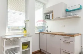 ISTRA, MEDULIN, moderna apartmanska kuća na top lokaciji, Medulin, Casa