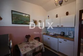 ISTRA, ŠTINJAN Apartmanska kuća s pogledom na more!, Pula, Maison