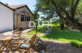 ISTRA, UMAG - Prekrasno imanje sa kućom i bungalovima 250 m od mora, Umag, Maison