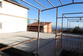 OPATIJA, IČIĆI - kuća sa pogledom na more 430m2 + okućnica 632m2, Opatija - Okolica, Maison