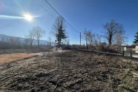 KUĆA U PRIRODI I UCRTANI OBJEKT S POGLEDOM VELEBIT, Gospić - Okolica, Casa