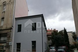 RIJEKA, BANDEROVO - dvojna kuća na odličnoj lokaciji, Rijeka, House