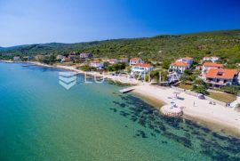 Otok Pašman, Dobropoljana, građevinsko zemljište 1.058 m2, Pašman, Земля