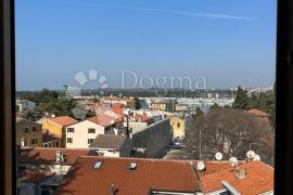 Prvi red do mora, Novigrad, Appartamento