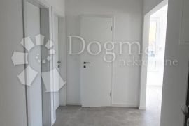 Stan dvosobni + vrt, novogradnja, Melada, Zadar, Apartamento