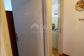 OTOK PAG, NOVALJA -  3s+db etaža kuće 116m2 PRILIKA, Novalja, Apartamento