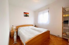 CRIKVENICA - Stan sa okućnicom, pogled na more, Crikvenica, Appartement