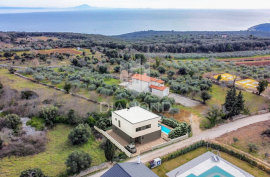 Istočna obala Istre, odlična kuća za odmor s pogledom na more, Marčana, Дом