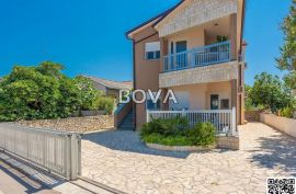 Kuća 196 m2 – Vir *Centar mjesta* (ID-2315), Vir, Casa