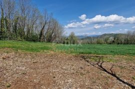 ISTRA, RAKOTULE -Građevinsko zemljište ispred zelene površine s prekrasnim otvorenim pogledom, Karojba, أرض