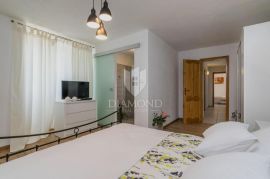 Oprtalj okolica, villa sa bazenom na mirnoj lokaciji, Oprtalj, بيت