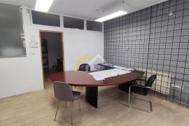 POSLOVNI PROSTOR, Zagreb (Donji grad), uredski, 75m2, Donji Grad, Commercial property