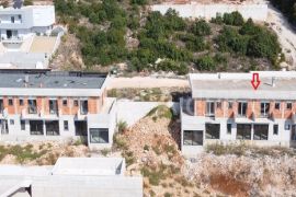 Imotski vila (roh-bau) 390 m2 vrhunska lokacija - ekskluziva, Imotski, بيت