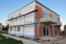 Vir, trosoban apartman u centru, Vir, Διαμέρισμα