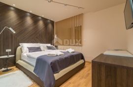 ZADAR, POLUOTOK - Prekrasan stan s 3 apartmana  u centru, Zadar, Apartamento