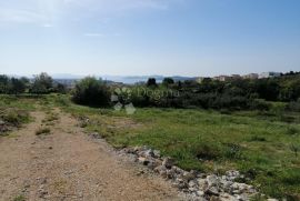 VODICE, atraktivno građevinsko zemljište s pogledom na more, Vodice, Tierra