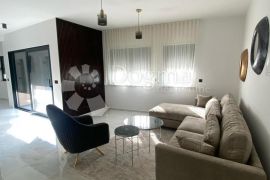 PRVI RED NOVOGRADNJA KOMPLETNO NAMJEŠTEN ZADAR, Zadar, Apartamento