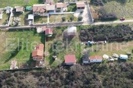 ISTRA, PULA - prodaja dva legalizirana objekta na okućnici od 1079m2!, Pula, House