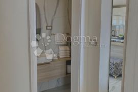 PRILIKA samo u Dogmi!!! Apartman koji ostavlja bez daha, Crikvenica, Daire