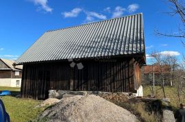 SEOSKO IMANJE 80% OBNOVLJENO SA ŠUMOM ZEMLJOM BUNAROM!!, Gospić - Okolica, Casa