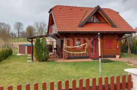 OTOČAC, LIČKO LEŠČE - Kuća u prirodi s bazenom, Otočac, House