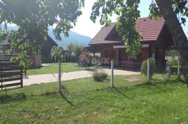 OTOČAC, LIČKO LEŠČE - Kuća u prirodi s bazenom, Otočac, Casa