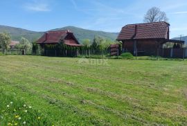 OTOČAC, LIČKO LEŠČE - Kuća u prirodi s bazenom, Otočac, Kuća