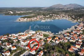 ŠIBENIK, BILICE - Moderno uređen stan 100 m od mora, Šibenik - Okolica, Appartement