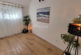 ŠIBENIK, BILICE - Moderno uređen stan 100 m od mora, Šibenik - Okolica, Appartement