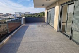 Apartman PRODAJA Vrsi Mulo 170 m2, Vrsi, Διαμέρισμα