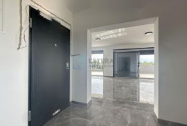 Apartman PRODAJA Vrsi Mulo 170 m2, Vrsi, شقة