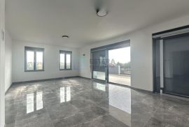 Apartman PRODAJA Vrsi Mulo 170 m2, Vrsi, شقة