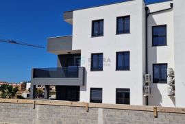 Apartman PRODAJA Vrsi Mulo 170 m2, Vrsi, Διαμέρισμα