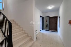 ZADAR, MOCIRE - Luksuzni stan sa vrtom u novogradnji, Zadar, Wohnung