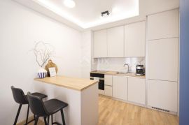 ZADAR, MOCIRE - Luksuzni stan sa vrtom u novogradnji, Zadar, Flat