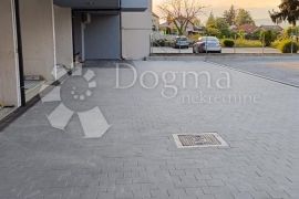 NOVOGRADNJA STROGI CENTAR IVANCA TROSOBNI STAN, Ivanec, Flat