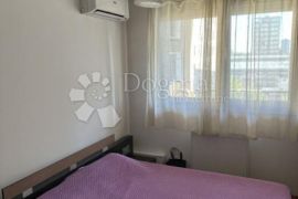 Rapska ulica 48m2 2soban (GPM + balkon), Trnje, Appartamento