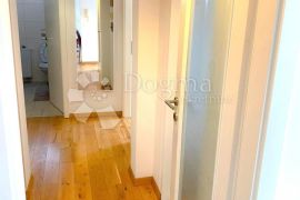 Ekskluzivan penthouse 116m2-velika terasa-Hotto vile!!, Sveta Nedelja, Flat