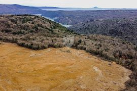 Barban, jug Istre, veliko građevinsko zemljište za 53 objekta, Barban, Land