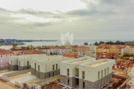 Novigrad, okolica! Novogradnja! Moderni duplex 200 m od mora!, Novigrad, Famiglia