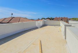 Novigrad, okolica! Novogradnja! Moderni duplex 200 m od mora!, Novigrad, Kuća