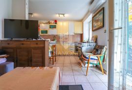 Poreč, centar, dvosoban stan u prizemlju!, Poreč, Appartement