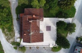 Oprtalj okolica, samostojeća kuća sa potencijalom, Oprtalj, House