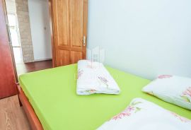 Poreč, apartmanska kuća u centru grada!, Poreč, Maison