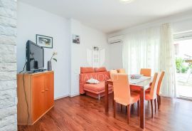 Poreč, apartmanska kuća u centru grada!, Poreč, بيت