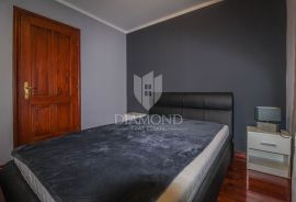 Umag okolica, prostrani stan na 1.katu, Umag, Appartment