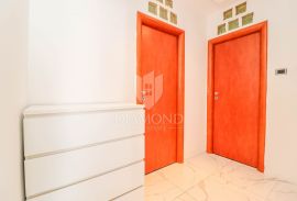 Rovinj, prostrani stan na top lokaciji, Rovinj, Appartment