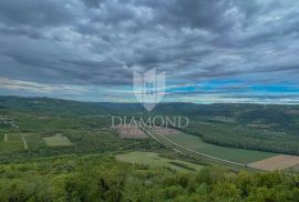 Motovun, kuća u centru sa otvorenim pogledom, Motovun, بيت